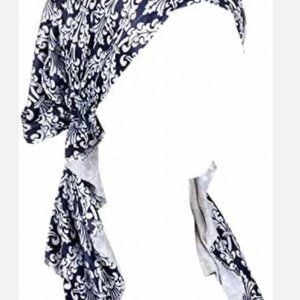 Women's Headwear Hats Printed Navy Blue & White Beanie Cap